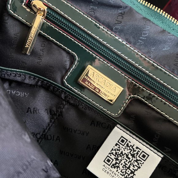 NWT ARCADIA PATENT LEATHER SATCHEL HANDBAG PURSE - Picture 8 of 11